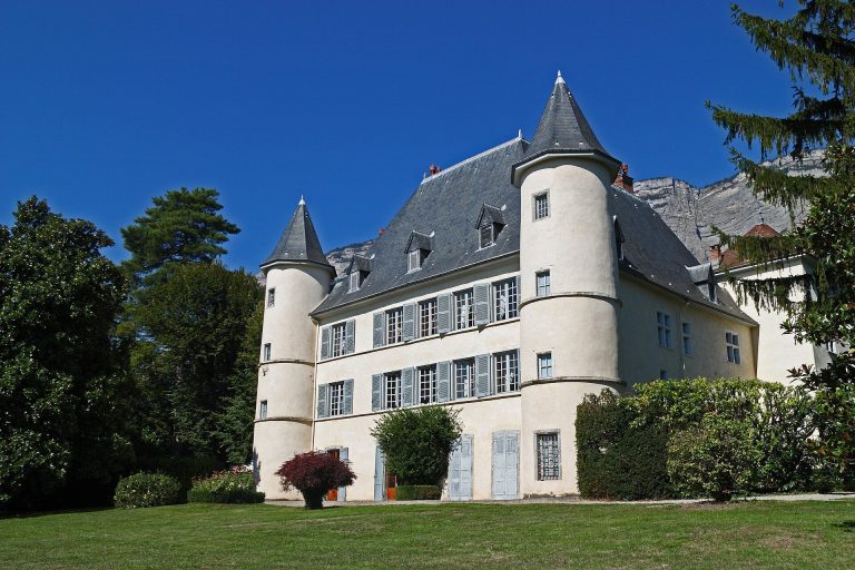 Château de Serviantin: A Renaissance Pleasure Residence in France