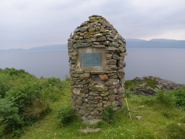 Castle MacEwen: A Medieval Fort and Homestead in Scotland