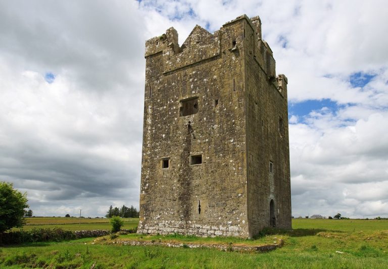 Isert Kelly Castle: A Fifteenth-Century Tower House in County Galway