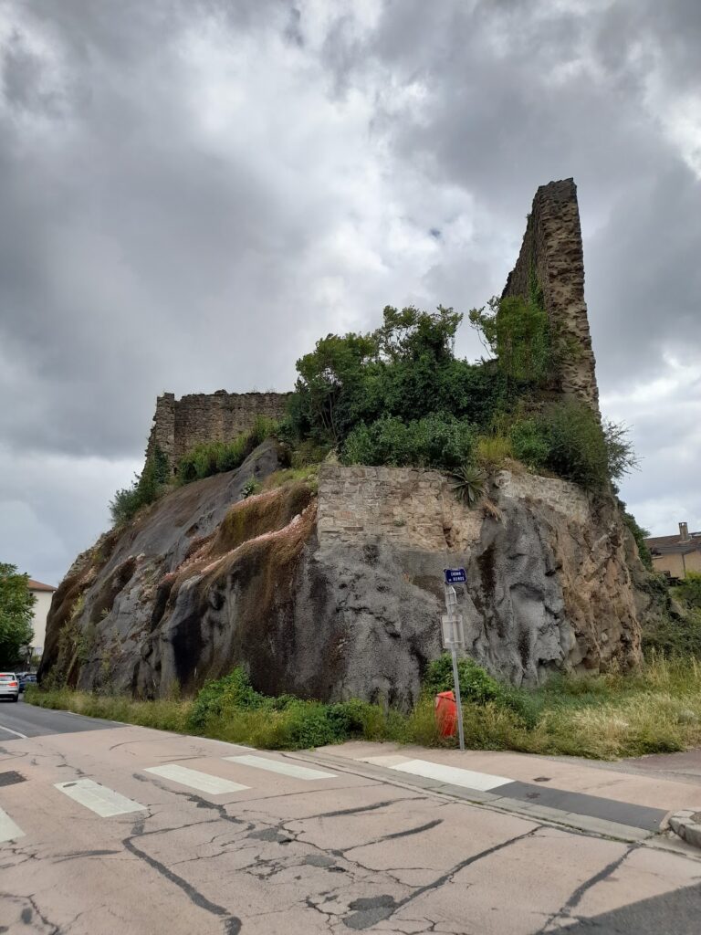 Château de Francheville: A Medieval Fortress in Lyon, France