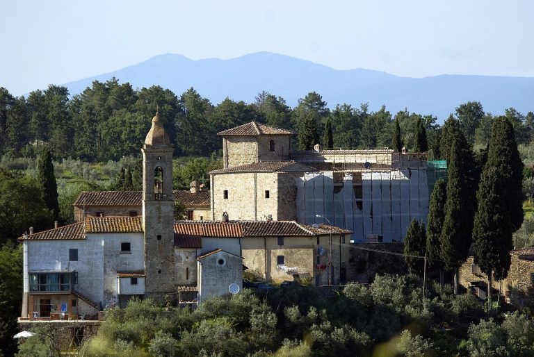 Castello di Montefiridolfi: A Tuscan Seigneurial Residence and Former Fortress
