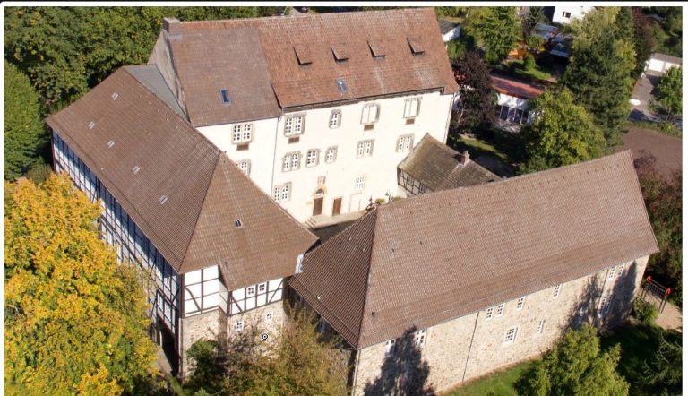 Burg Aerzen: A Historic Domain Castle in Germany