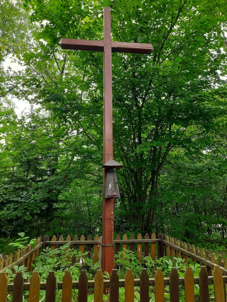 Zamek w Zabrzeży: A Medieval Castle in Poland 4 Zamek w Zabrzeży