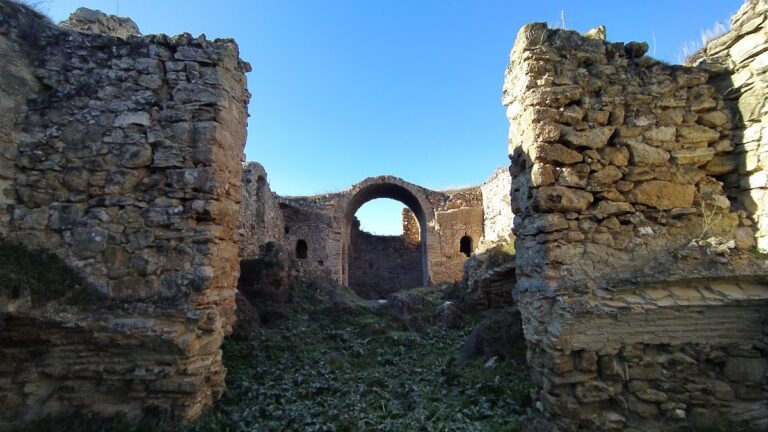 Castle of Vállaga: A Historic Fortress in Illana, Spain