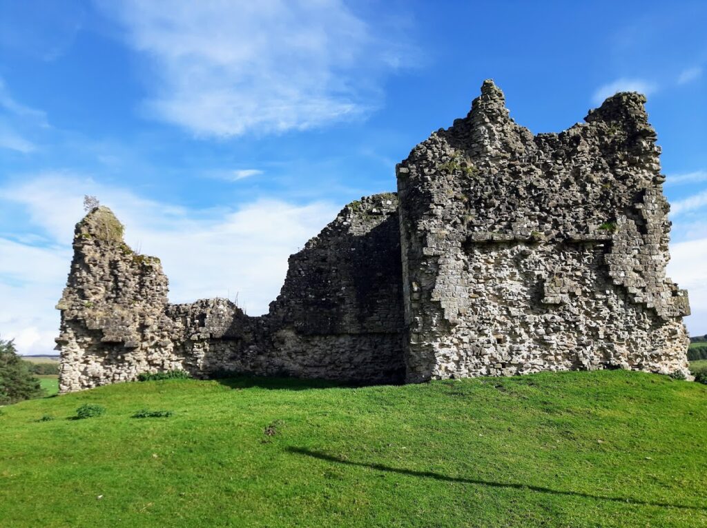 Bewcastle Castle: A Medieval Border Fortress in Cumbria 1 Bewcastle Castle