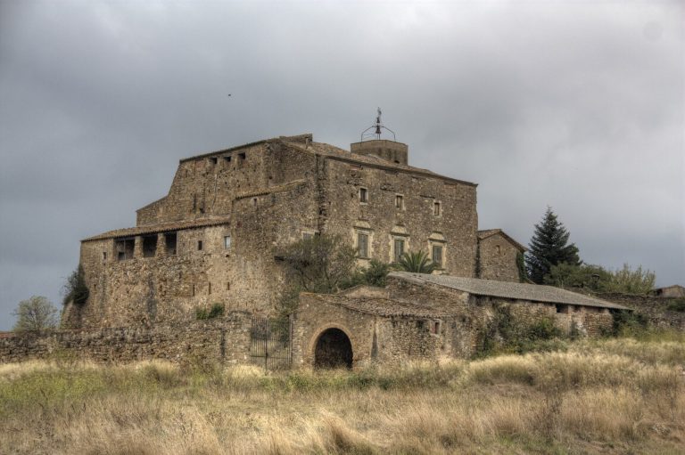Castell de Vilarig: A Medieval Fortified Palace in Spain