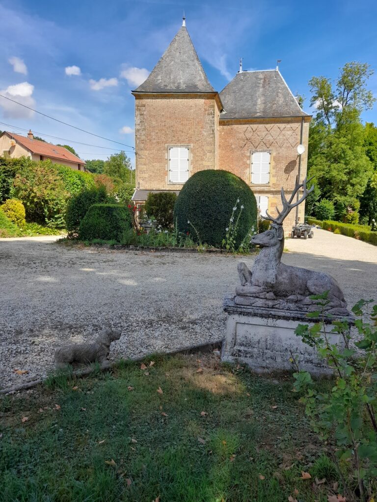 Château de Châtel: A Seventeenth-Century Residence in France