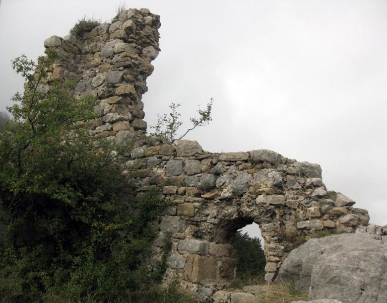 Castell de Lillet: A Medieval Castle in Spain