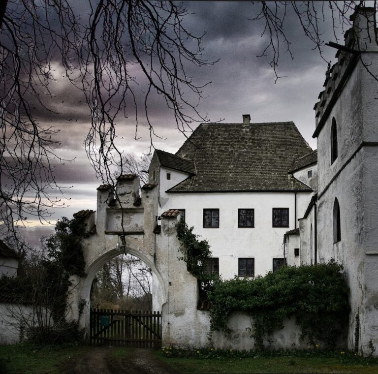 Schloss Pöring: A Historic Castle and Pilgrimage Site in Landsberg am Lech, Germany