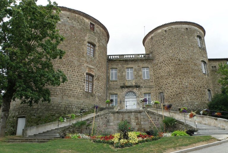 Château des Évêques-du-Puy: Episcopal Residence and Historic Monument in France
