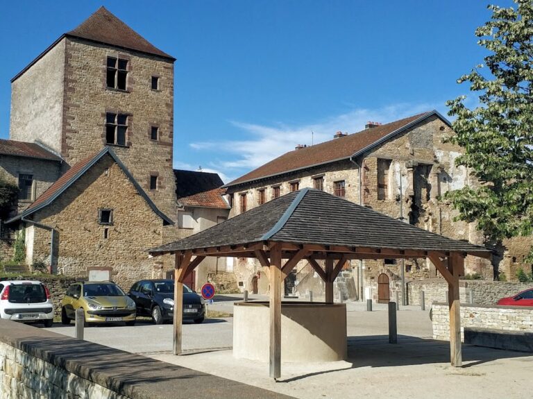 Château d’Héricourt: A Medieval Fortified Castle in France