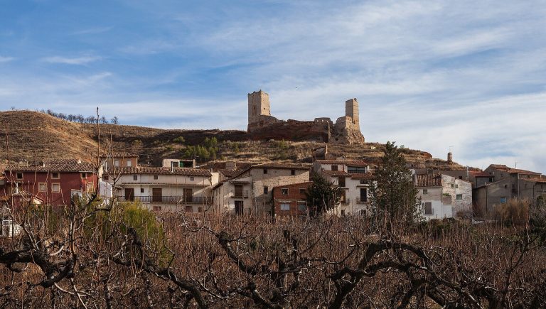 Castle of Villafeliche: A Muslim-Origin Hilltop Fortress