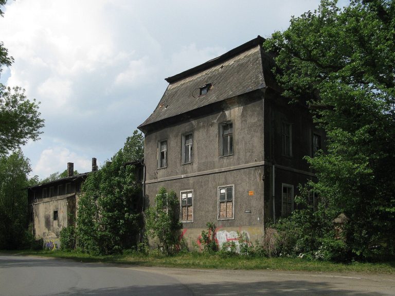 Palace in Zbrosławice: An Eighteenth-Century Residence in Poland