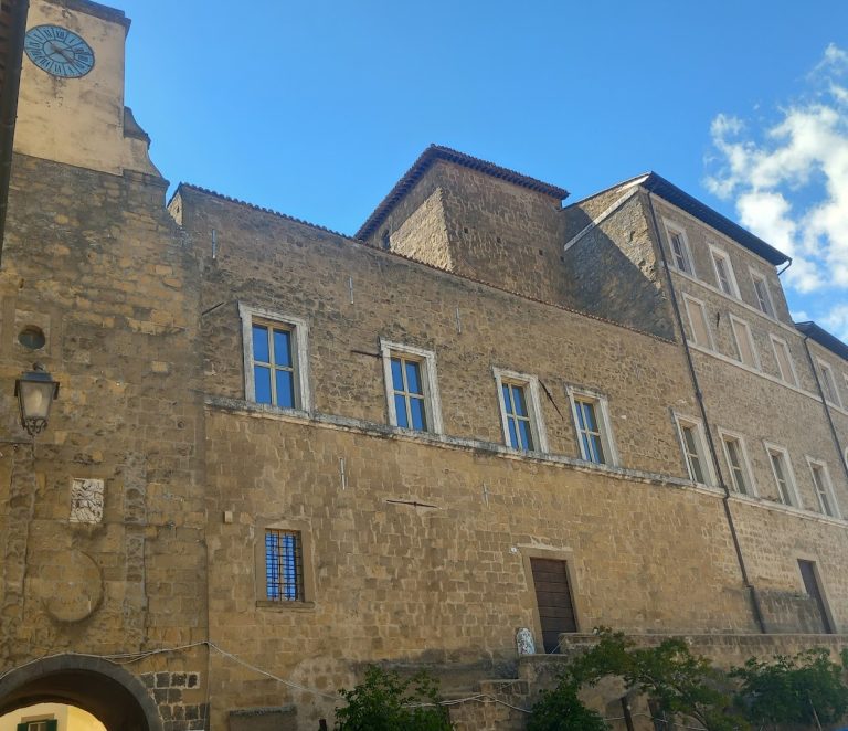 Rocca di Ischia di Castro: A Medieval-Renaissance Farnese Castle in Italy
