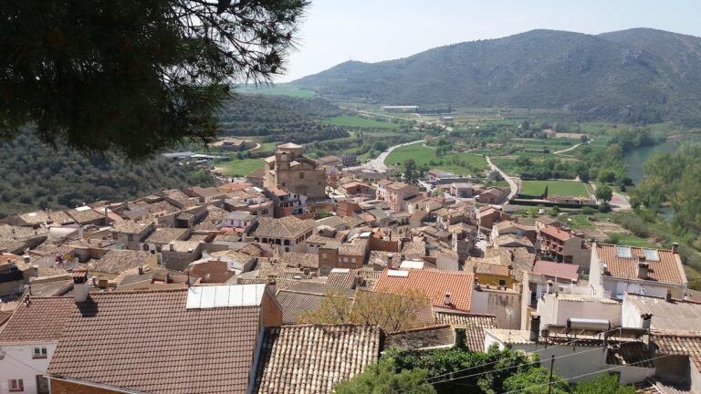Castell de Camarasa: An Andalusian Fortress in Spain