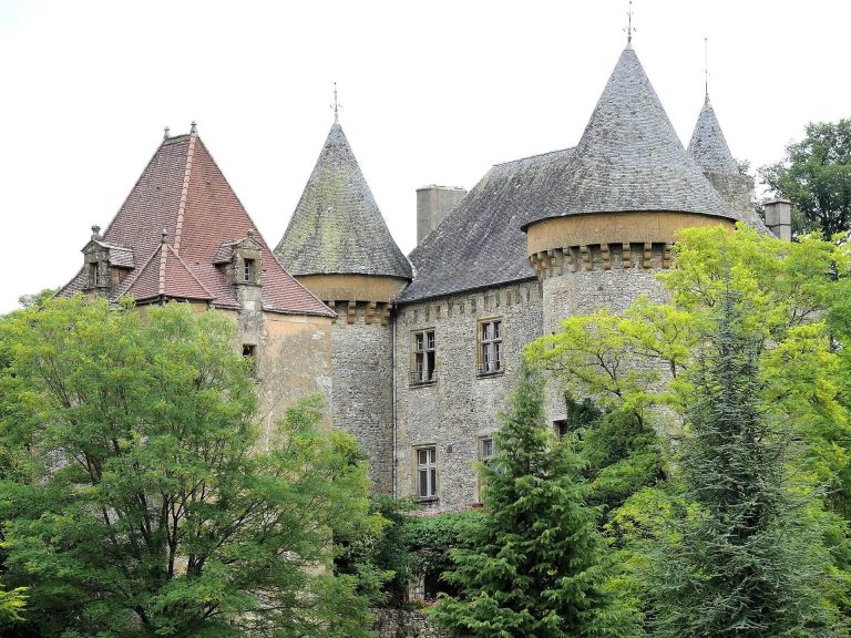 Château de Montcléra: A Fifteenth-Century Château in France