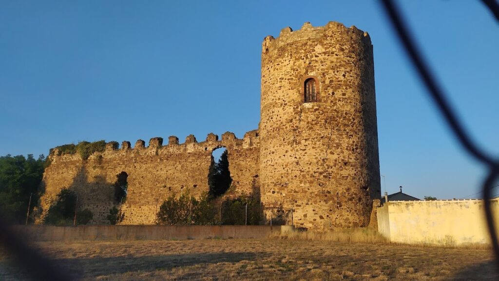 Castillo de los Bazán, Palacios de la Valduerna