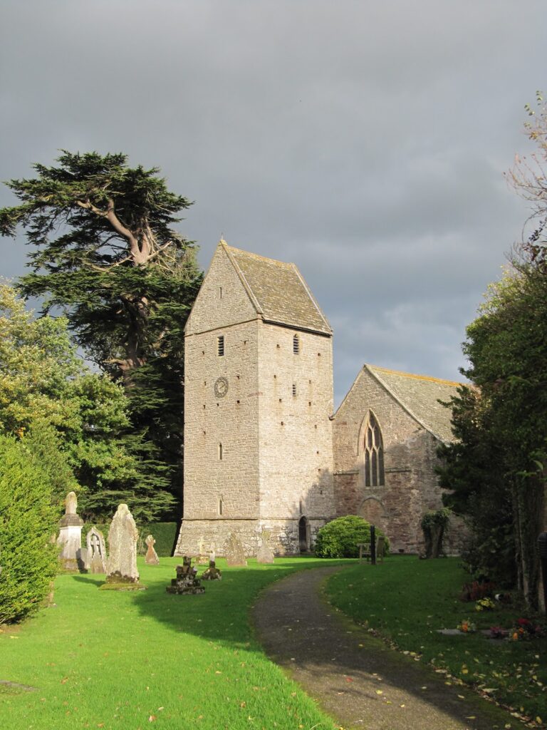 Kinnersley Castle: A Medieval and Elizabethan Estate in England 4 Kinnersley Castle