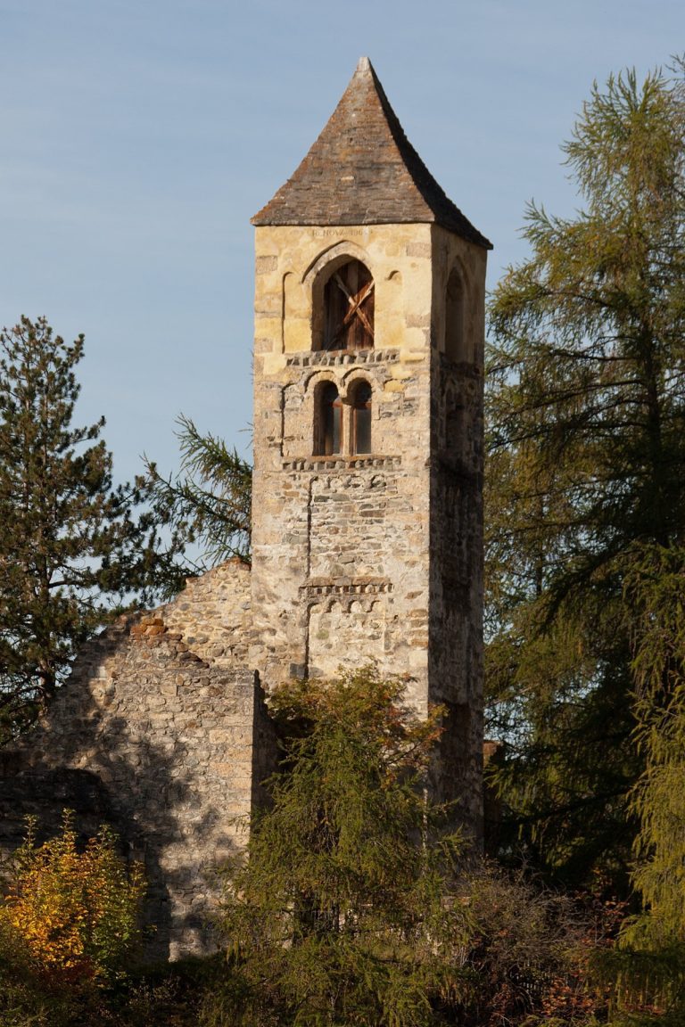 San Peder: Medieval Church-and-Castle Complex in Switzerland