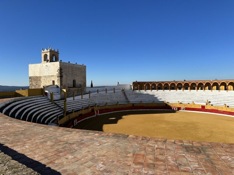 Castillo de Barcarrota: A Historic Fortress in Barcarrota, Spain