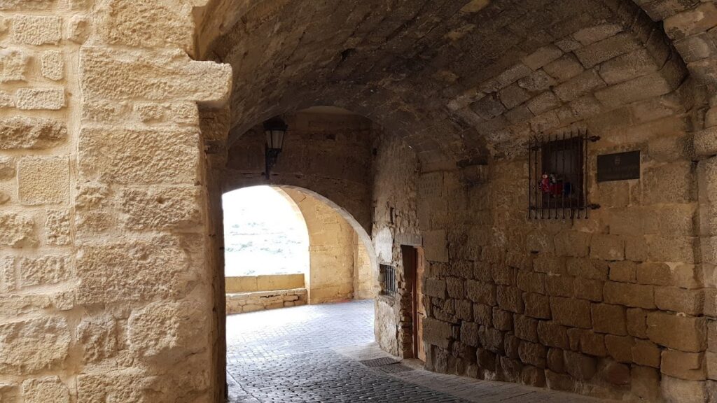 Labraza Walls: A Medieval Fortified Town in Spain 2 Labraza Walls