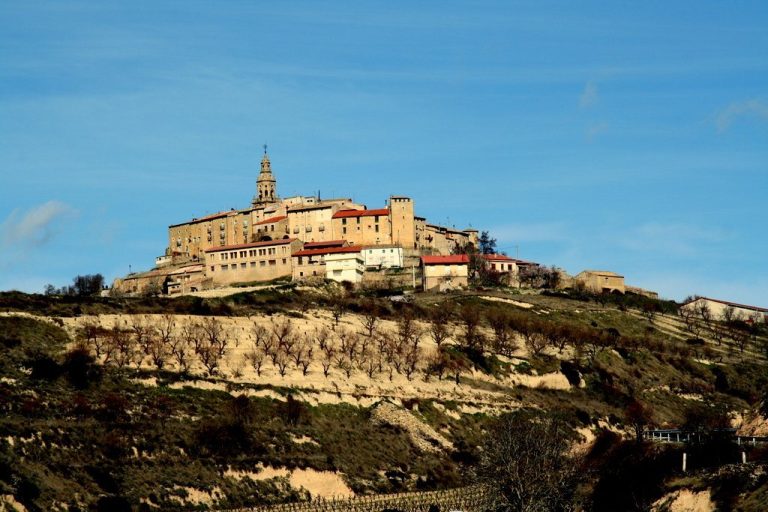 Labraza Walls: A Medieval Fortified Town in Spain