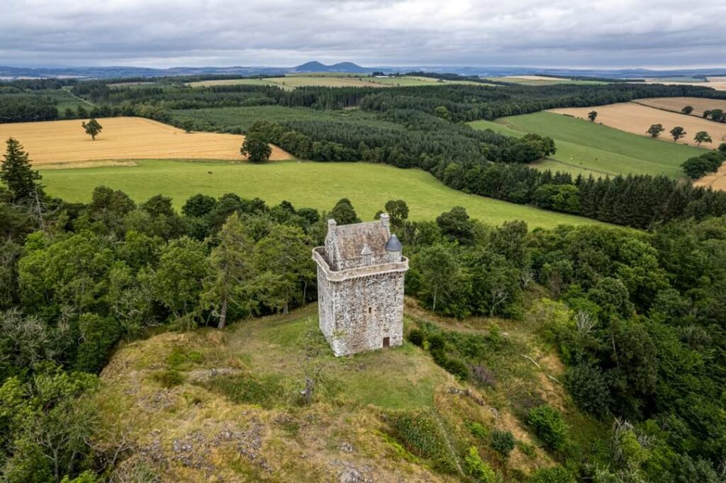 Fatlips Castle: A Historic Peel Tower in Scotland 3 Fatlips Castle