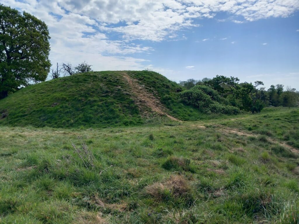 Cainhoe Castle: An 11th-Century Norman Castle in England 1 Cainhoe Castle