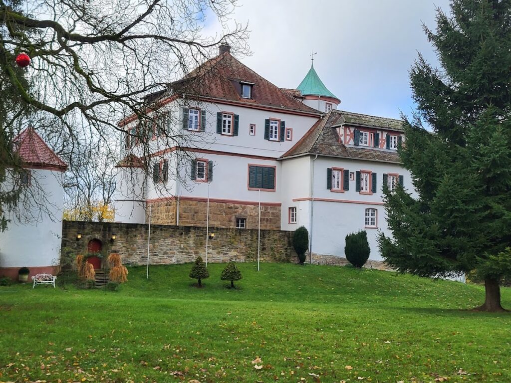 Schloss Lindach: A Medieval and Renaissance Castle in Schwäbisch Gmünd, Germany 3 Schloss Lindach