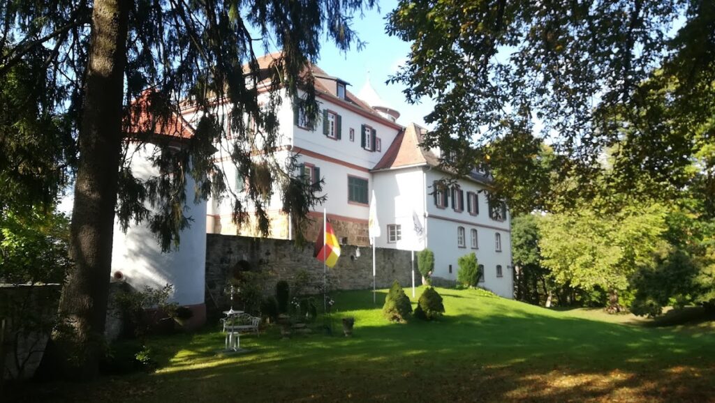 Schloss Lindach: A Medieval and Renaissance Castle in Schwäbisch Gmünd, Germany 4 Schloss Lindach