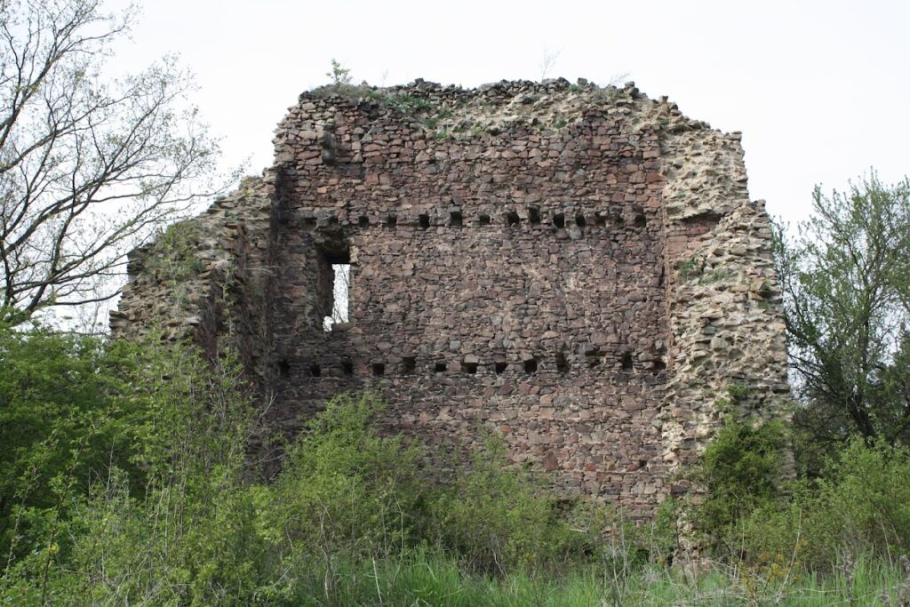 Hrochův Hrádek: A Medieval Fortress Ruin in Czechia 1 Hrochův Hrádek