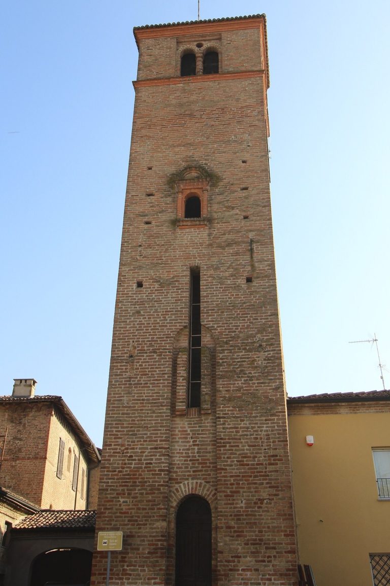 Castle of Silvano Pietra: A Medieval Fortification in Italy