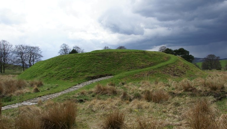 Peel of Lumphanan: A Thirteenth-Century Earthwork Castle