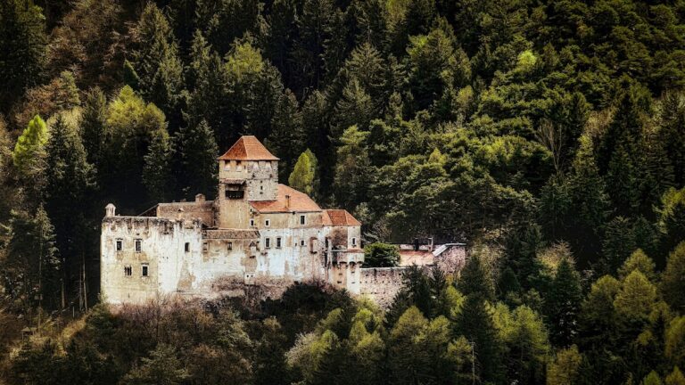 Dornsberg Castle: A Medieval Fortress near Naturno, Italy