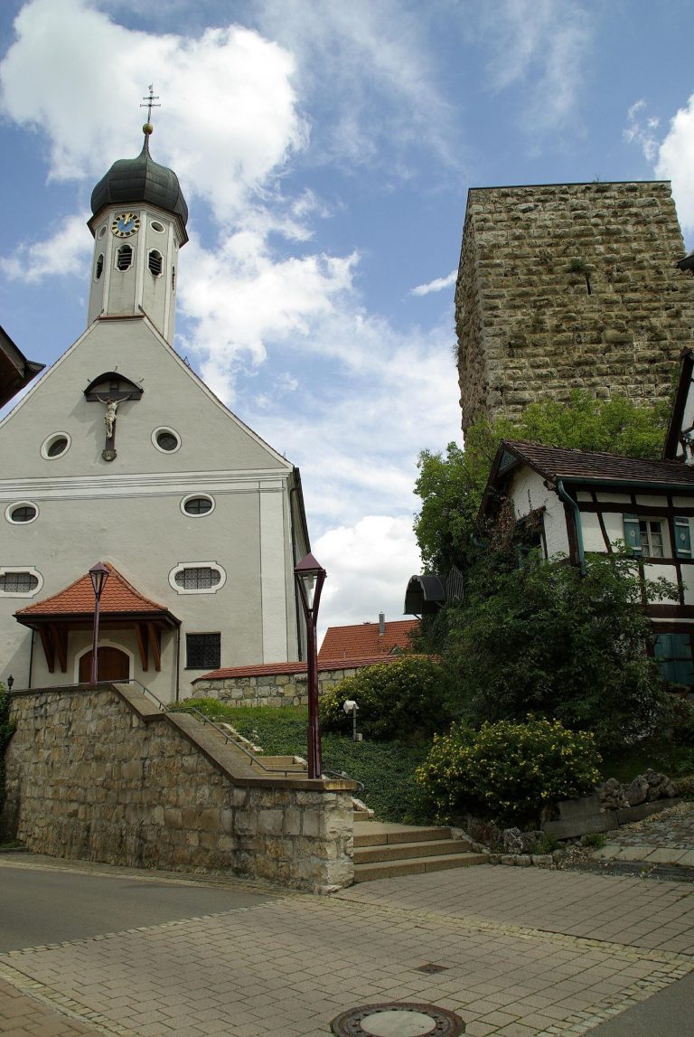 Burg Jungnau: A Medieval Hilltop Castle in Germany