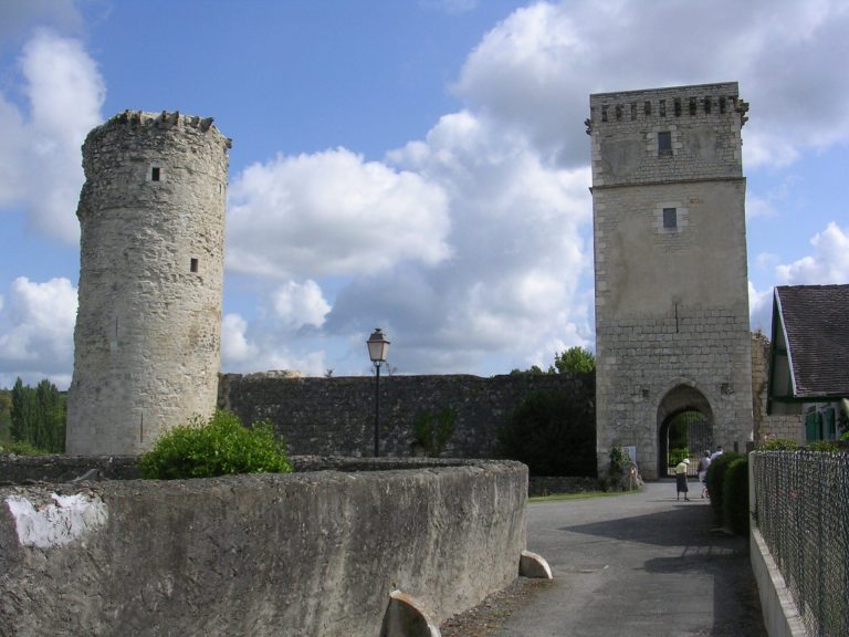 Château de Bellocq: A Béarnaise Fortress in France
