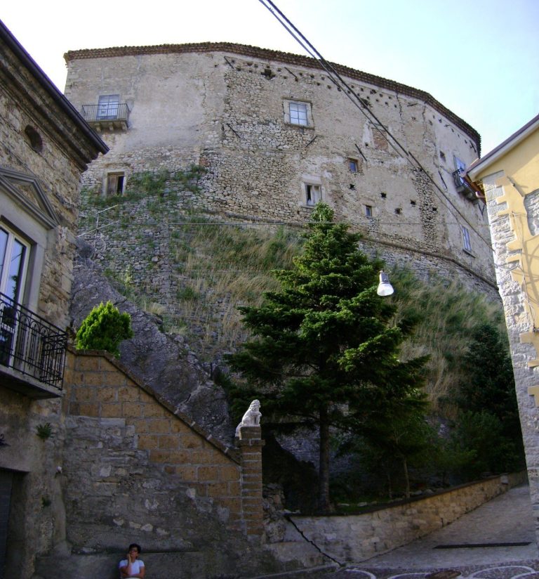 Castello Franceschelli: A Fortified Castle and Baronial Residence in Italy