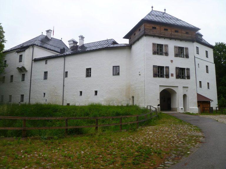 Schloss Wildshut: A Medieval Castle and Former Court Seat in Austria