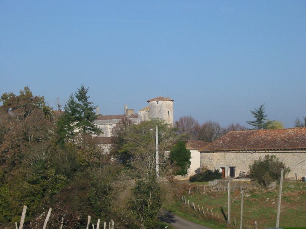 Puy Vidal Castle: A Medieval Fortified Castle in France 1 Château du Puy Vidal