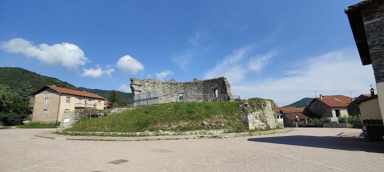 Bardineto Castle: A Medieval Fortress in Italy