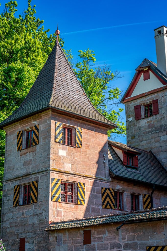 Petzsches Schloss: A Historic Castle in Schwarzenbruck, Germany 4 Petzsches Schloss