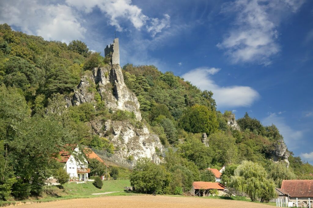 Burg Hütting