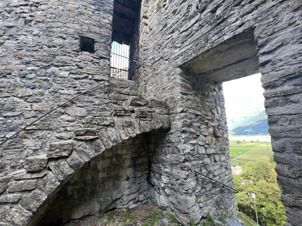 Unspunnen Castle: A Medieval Baronial Stronghold in Switzerland 2 Unspunnen Castle