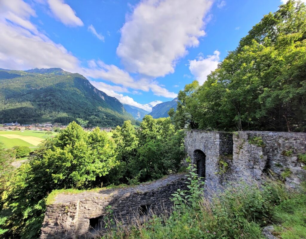 Unspunnen Castle: A Medieval Baronial Stronghold in Switzerland 4 Unspunnen Castle