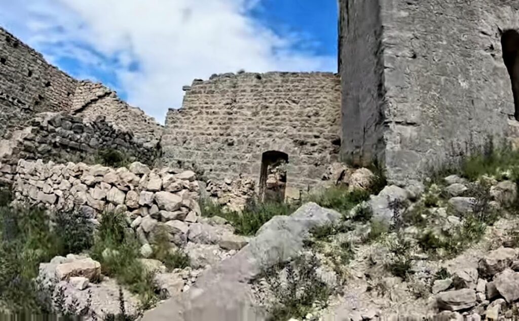 Château de Montoulieu: A Medieval Fortress in France 8 Château de Montoulieu