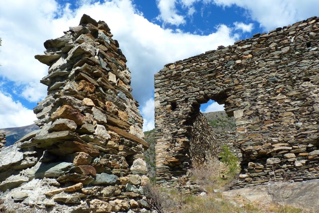 Chenal Castle