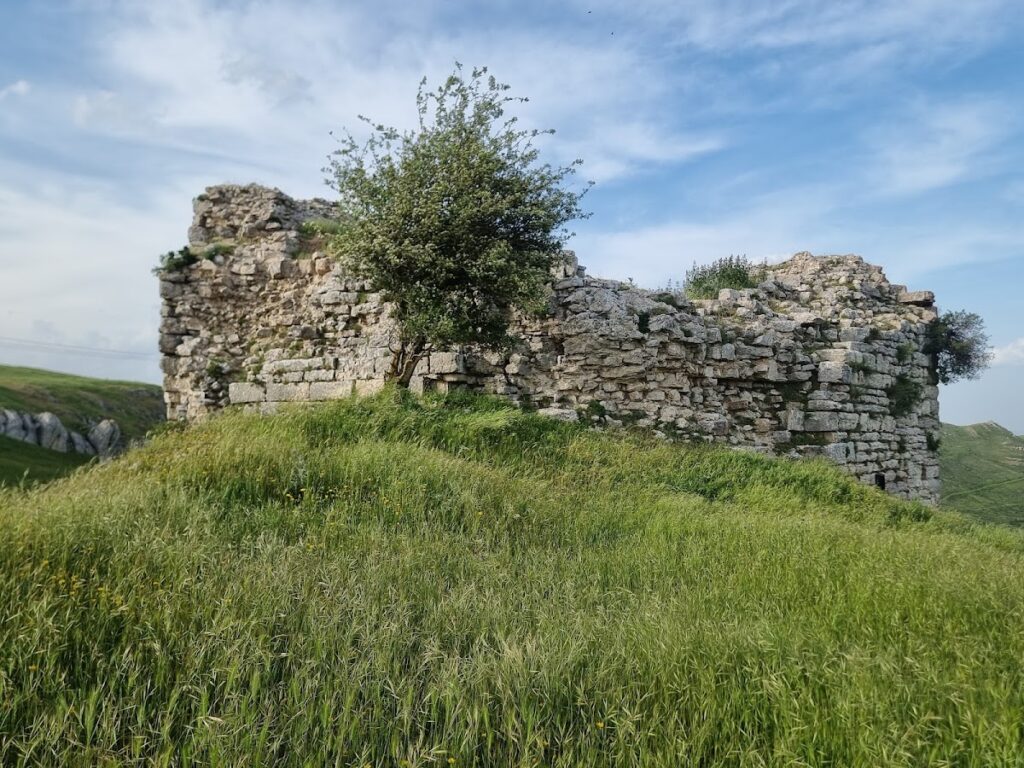 Castle of Monasterio de Rodilla: A Frontier Fortress in Burgos, Spain 3 Castle of Monasterio de Rodilla