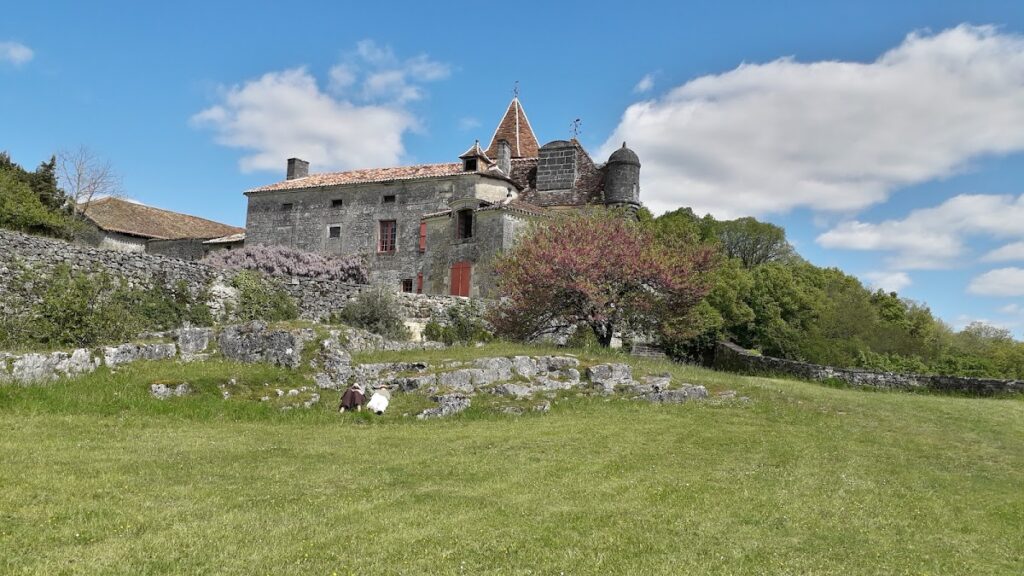 Château d'Aucors: a Historic Manor in France 4 Château d'Aucors