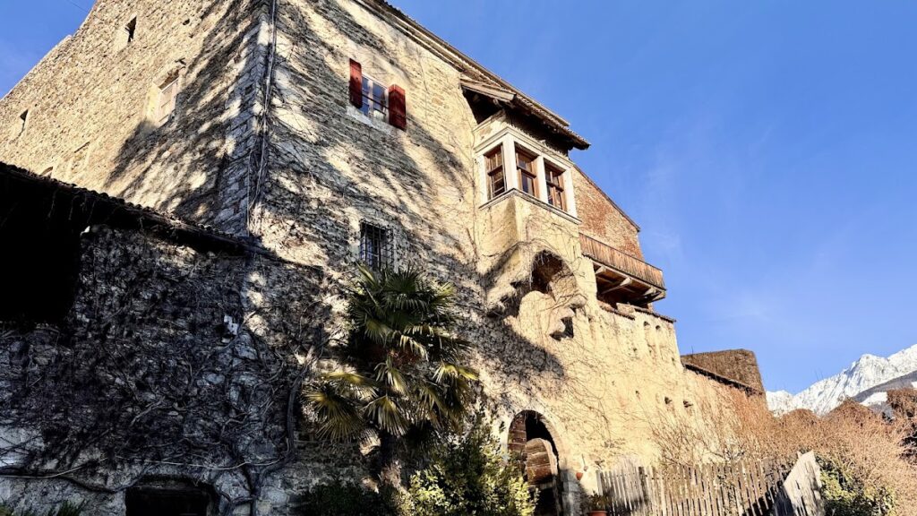Castle Auer: A Noble Residential Complex in South Tyrol 2 Castle Auer