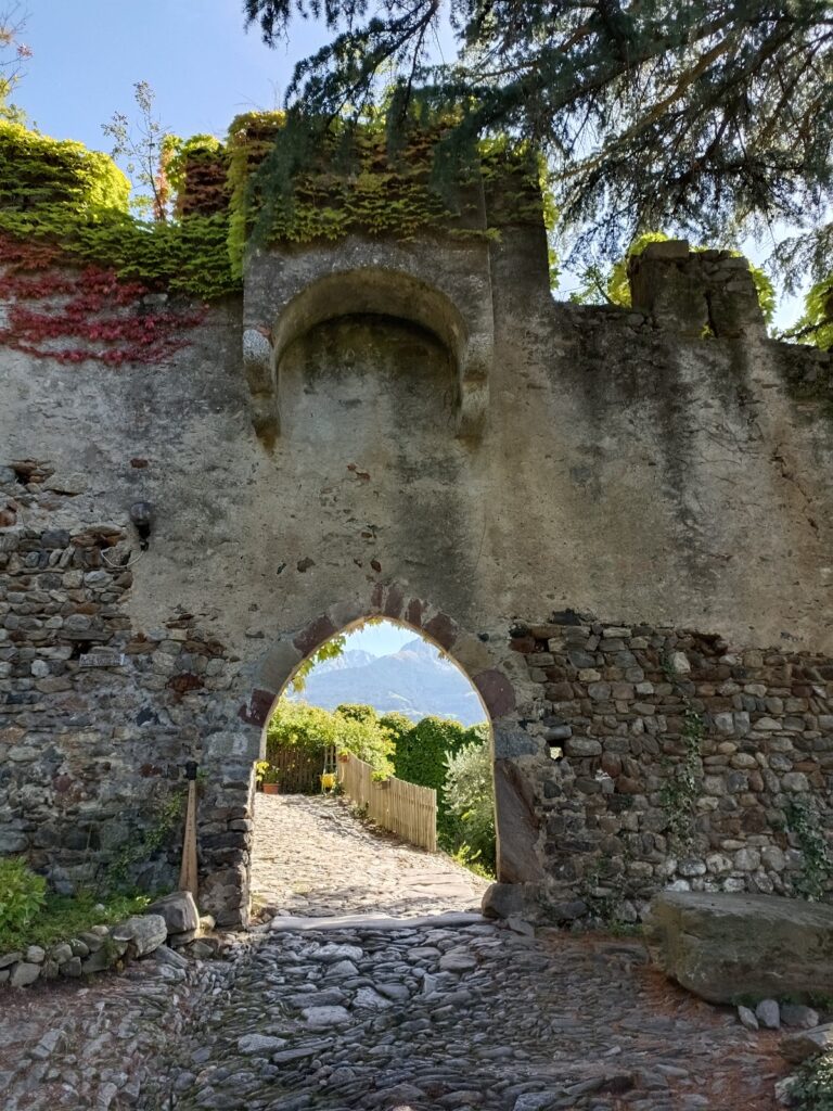 Castle Auer: A Noble Residential Complex in South Tyrol 4 Castle Auer